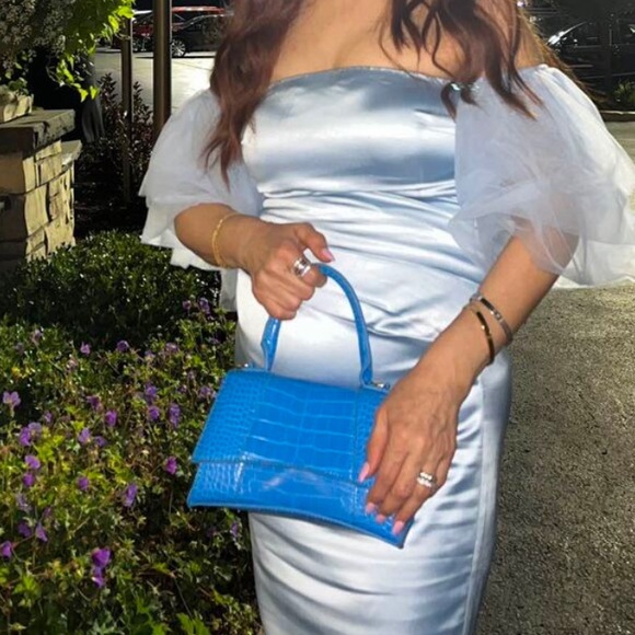 Off shoulder tulle sleeve dress - Picture 4 of 4